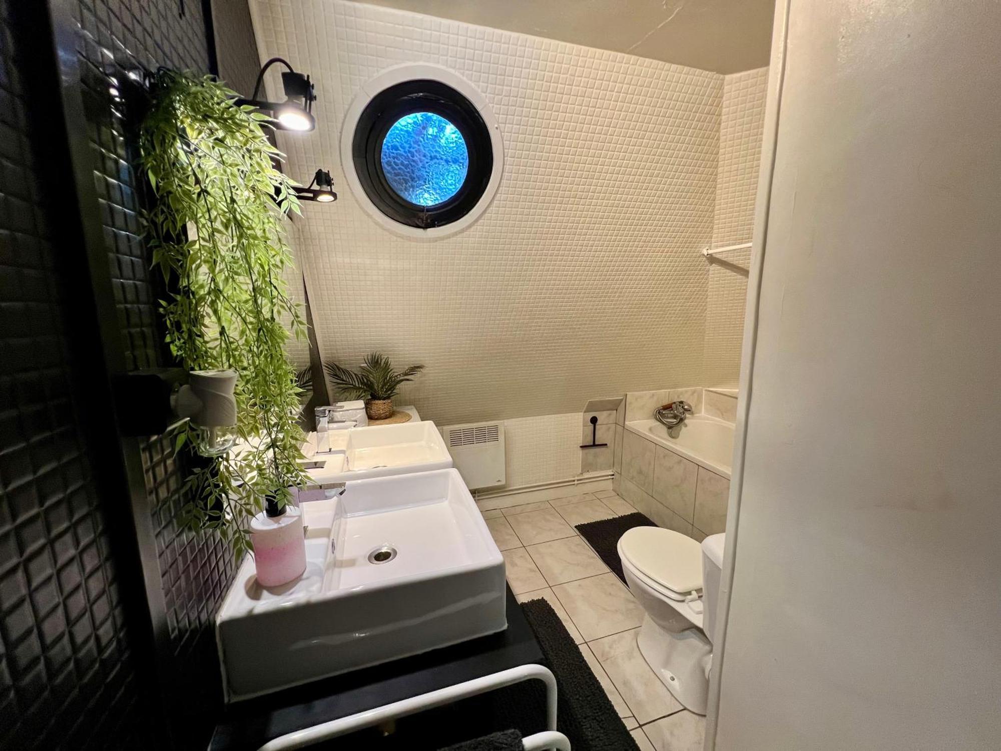 Spacieux Appartement Jardin, Bbq, Vue Sur Mer, Trouville Eksteriør billede